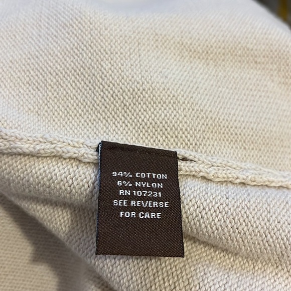 Adrienne Vittadini cream colored sweater vest. Size Medium - Picture 7 of 7